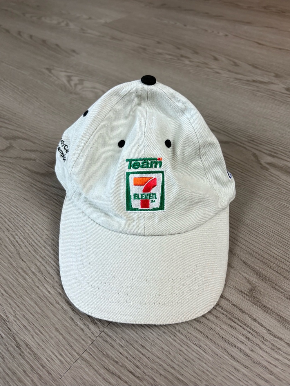 7-Eleven 2004 IndyCar Series Champion Tony Kanaan